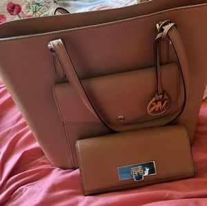 MICHAEL KORS purse